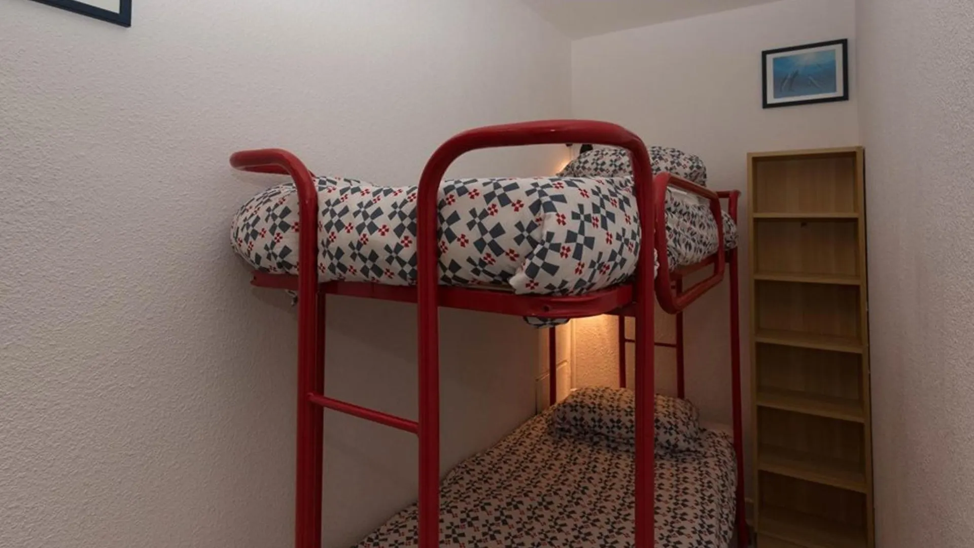 Apartment Studio + Cabine 4 Pers Avec Parking Et Wifi Au Lavandou - Fr-1-803-49 Le Lavandou